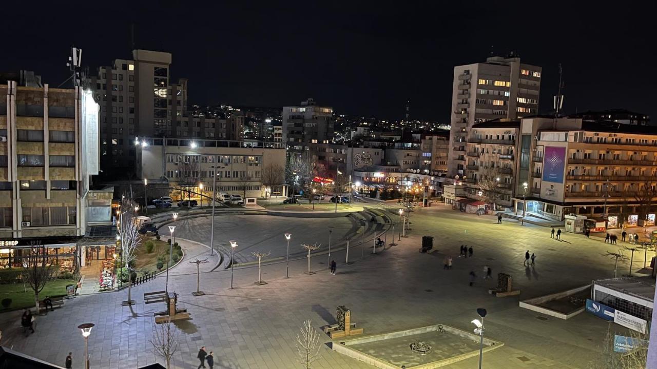 Cozy Bright Central Pristina Exterior foto